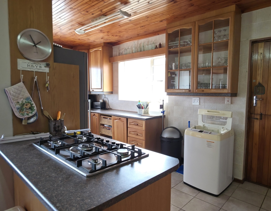 4 Bedroom Property for Sale in Noorsekloof Eastern Cape